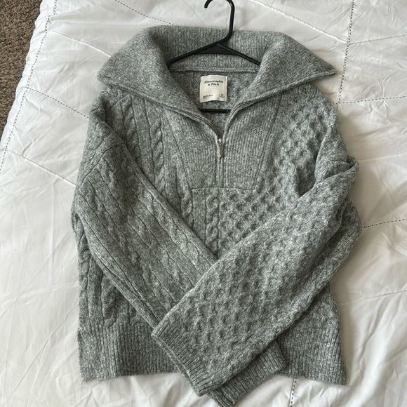 Abercrombie & Fitch Sweaters - Abercombie & Fitch Merino Wool Blend Cable Half-Zip Sweater